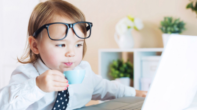 Boys_Glasses_Cup_Laptops_514735_3840x2160.jpg