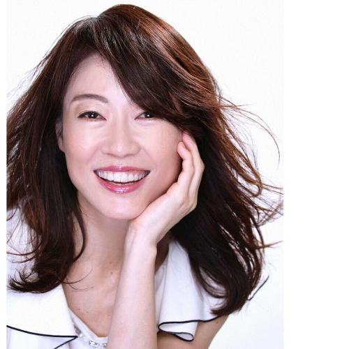 外村陽子profile.jpg