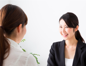 カウンセリング　笑顔