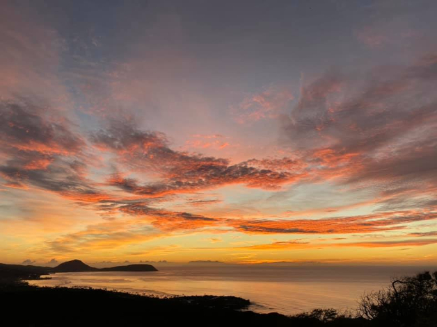 オアフ島ダイアモンドヘッドからの絶景.jpg