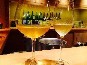 三田　ワイングラス