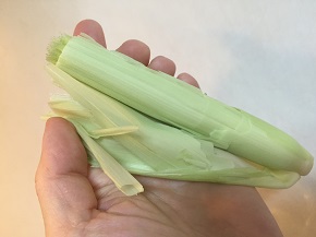 ヤングコーン皮むき2 290.jpg