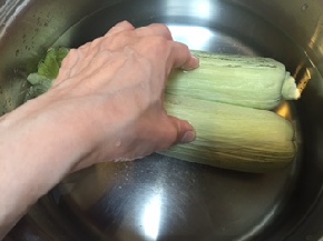 ゆでとうもろこし２.JPG