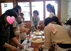 201810巻きずし1 290.jpg