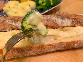 フランスパンのフォンデュの残りで2度おいしい レシピのいらない料理術