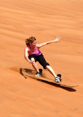 sandboarding-67663_640.jpg