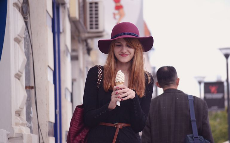 woman-with-ice-cream-2004777__480.jpg