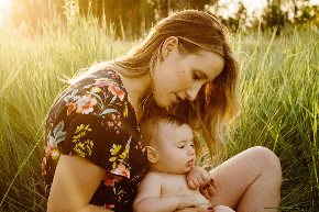 mother-1851485_960_720.jpg