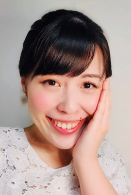 野尻まゆです.png