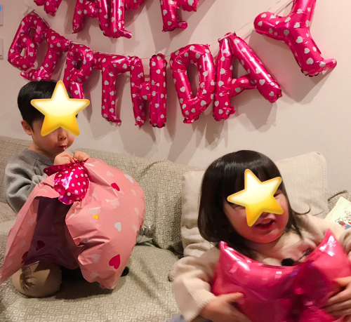 飾り付けに真剣なお兄ちゃん.jpg