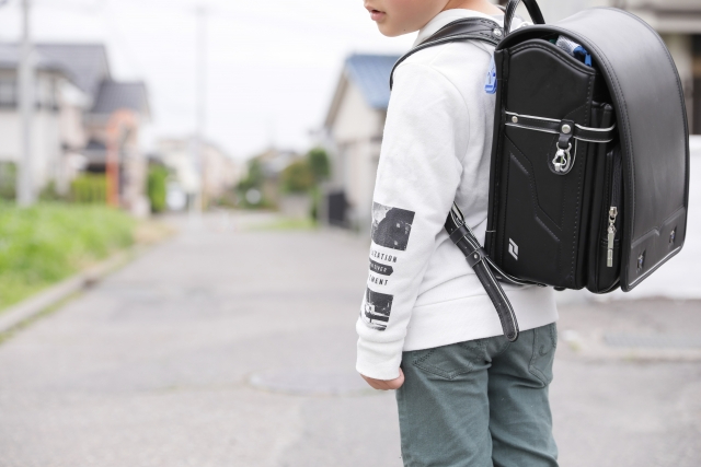 小学生しょんぼり.jpg