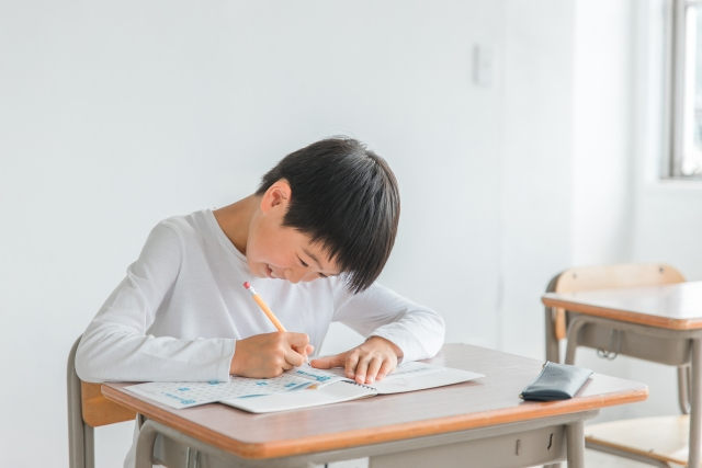 小学生：勉強.jpg