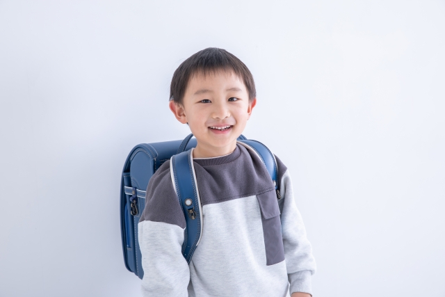 小学生男子ランドセル.jpg