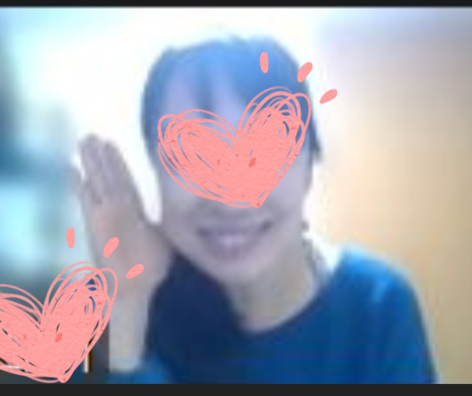 長谷川あきさん(顔隠し付き).png
