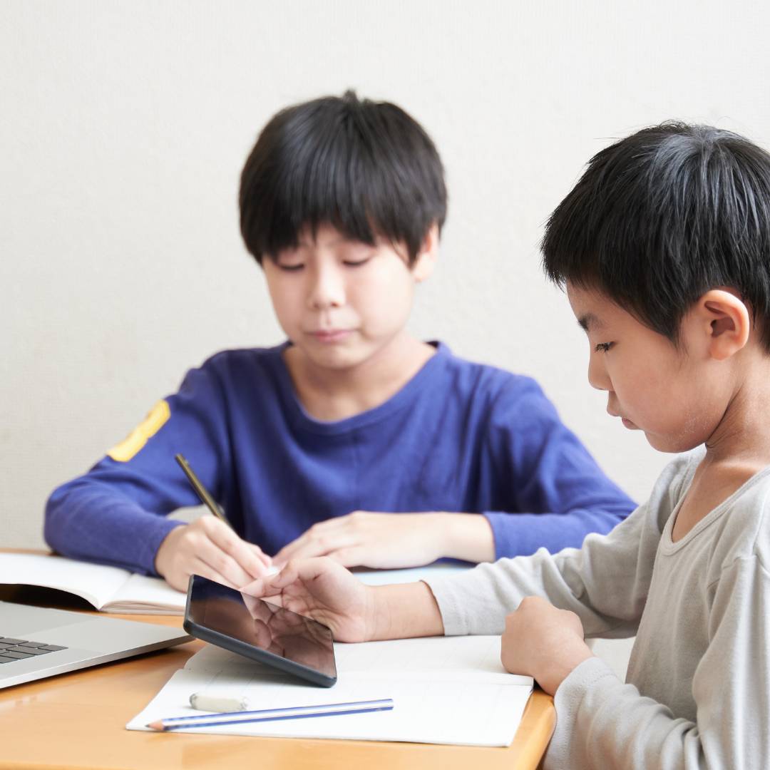 男の子勉強.png